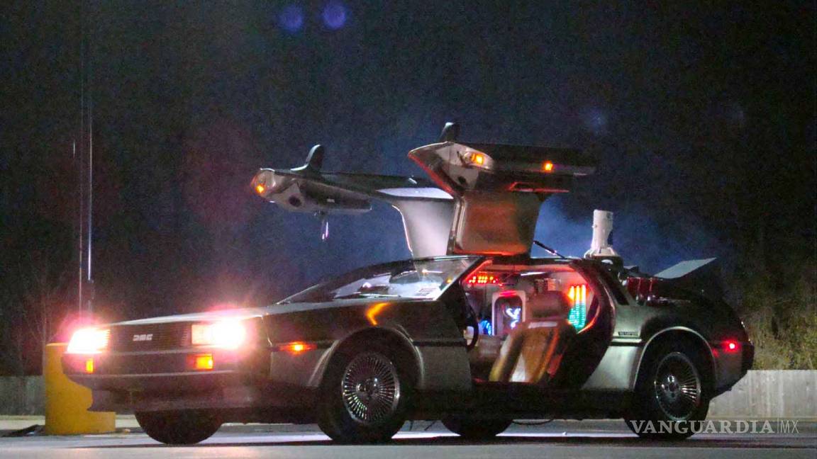 ¿Por qué el DeLorean no podría viajar en el tiempo?