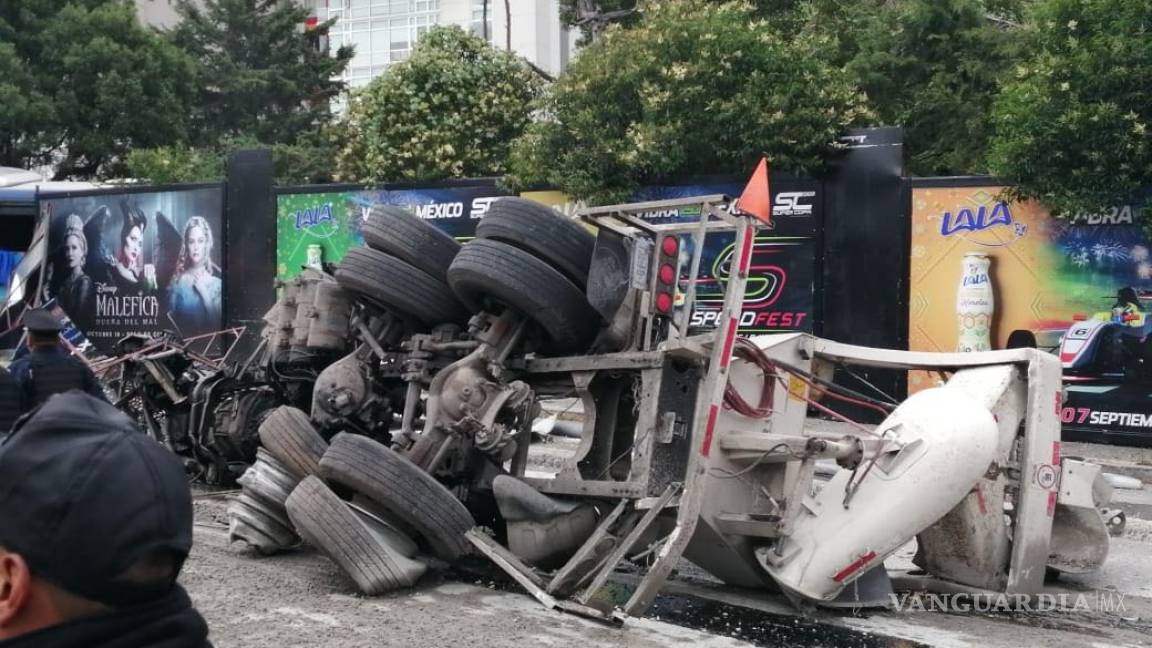 Fuerte accidente de autobús en autopista México-Toluca deja 15 personas heridas