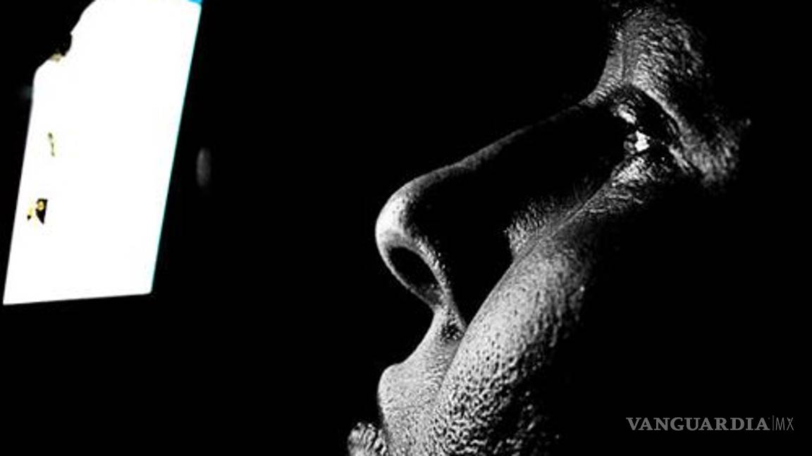 $!¿La luz de tu celular podría dejarte ciego?