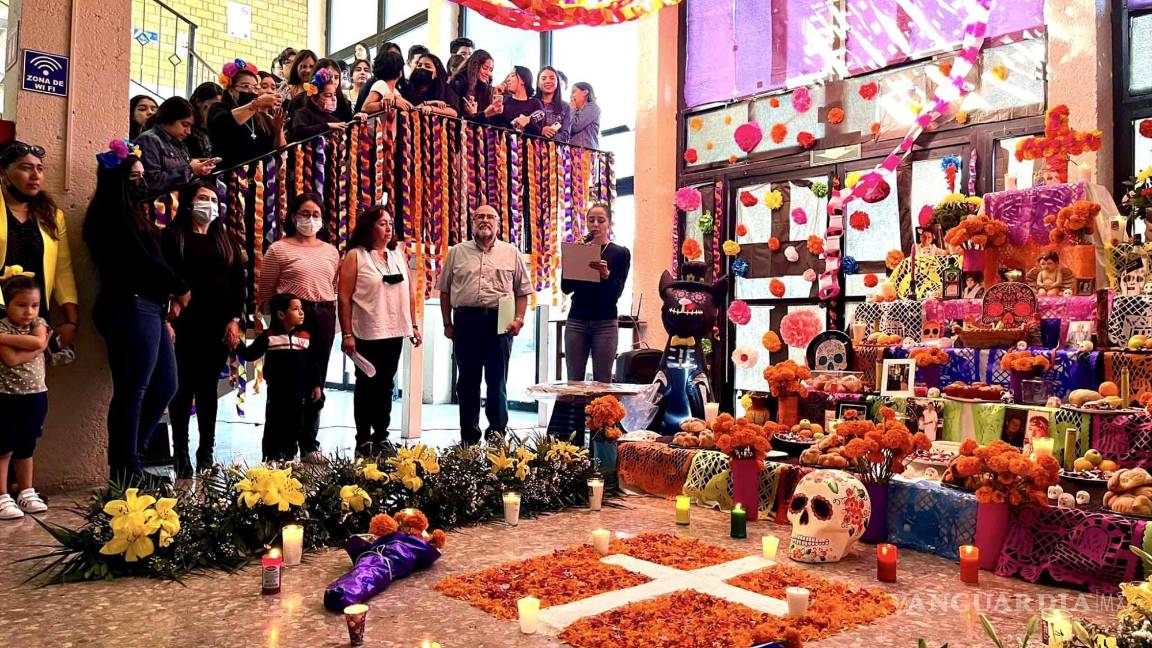 Derrocha UAdeC creatividad en el Fesival de los Muertos