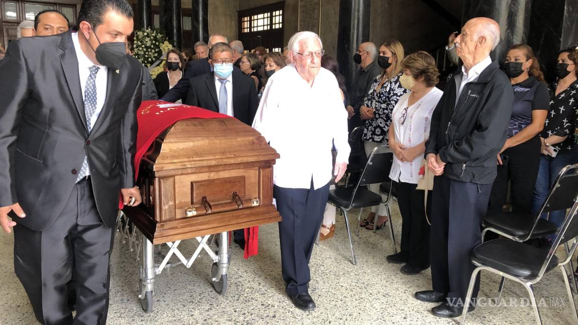 ‘Bienvenido a la inmortalidad’: rinden homenaje a Jesús Santos Méndez en el Ateneo Fuente de Saltillo