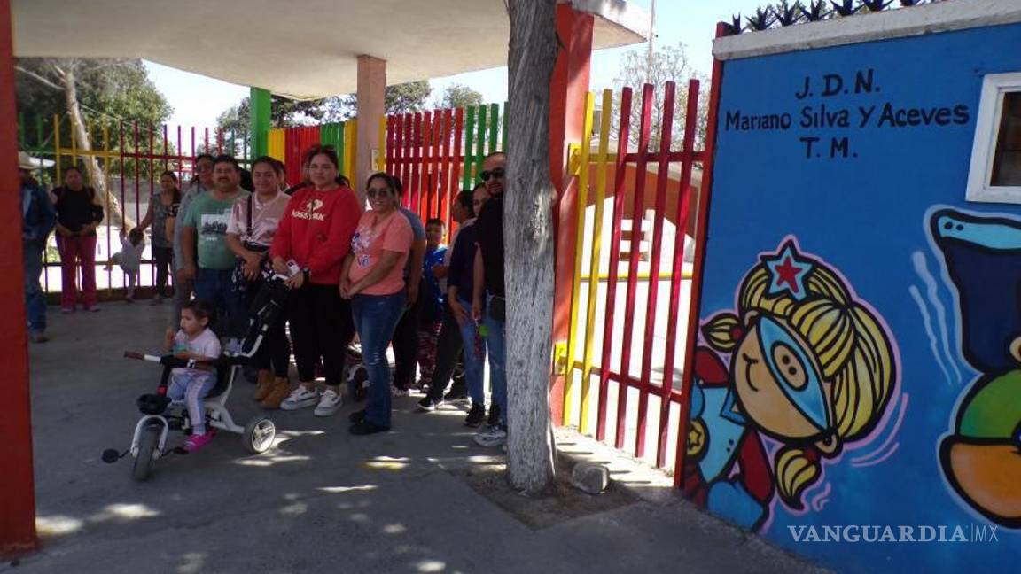 Denuncian a Empresa Mirage por fraude en instalación de climas en kínder de Saltillo