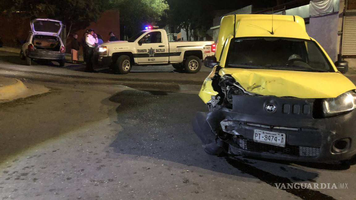 Saltillo: repartidor de Mercado Libre provoca choque, finge ‘ir al baño’ y huye del lugar