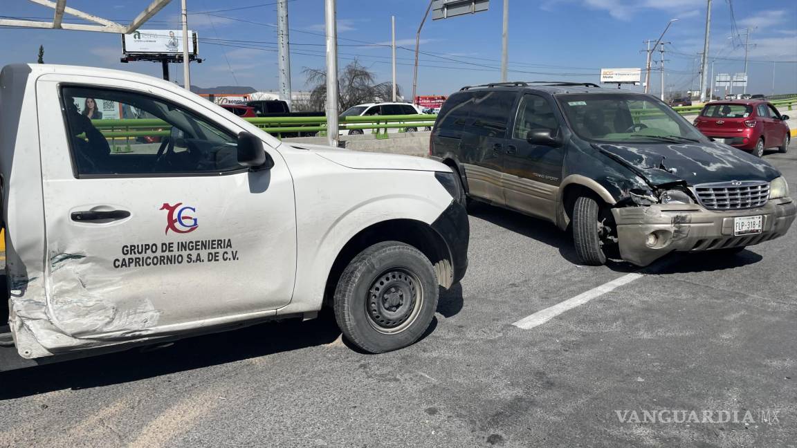 Apresurado conductor provoca accidente al norte de Saltillo