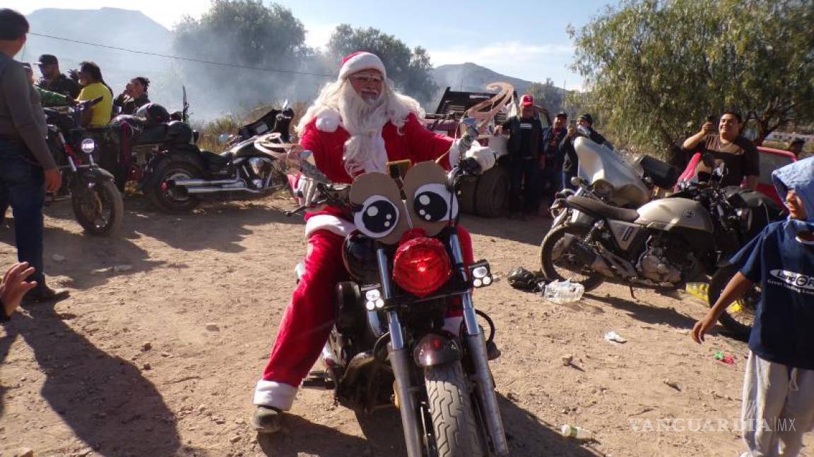 Sorprenden Reyes Magos con festejo para niños de Ampliación Rincón de los Pastores