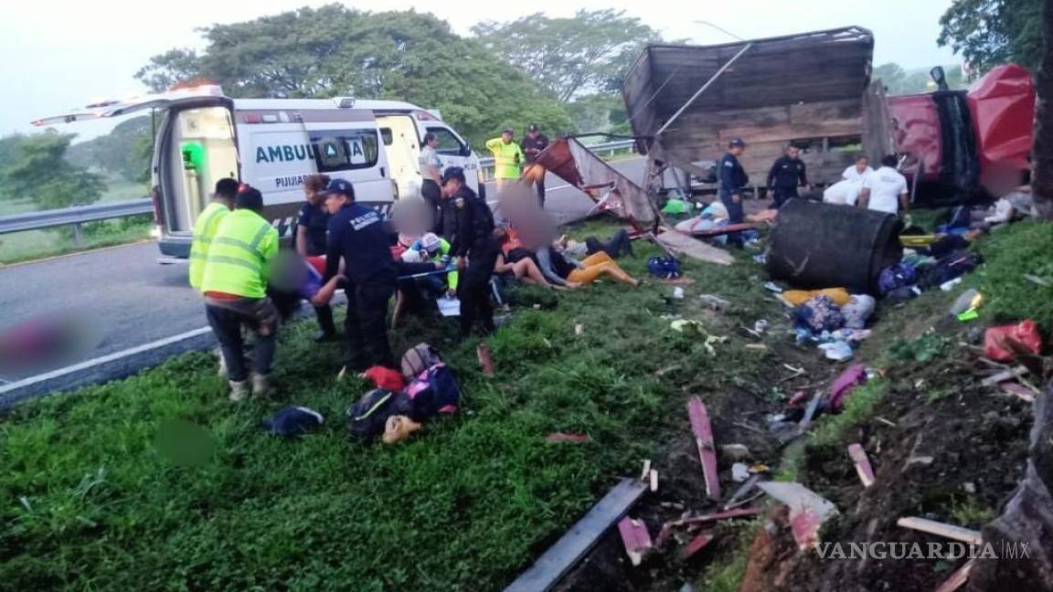 Fallecen 10 migrantes tras accidente carretero en Chiapas