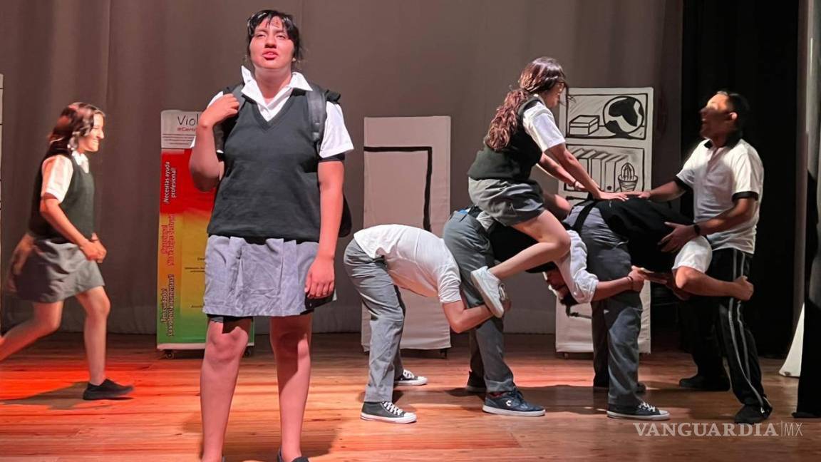 Invitan a los adolescentes al teatro con la obra ‘Curva Peligrosa’