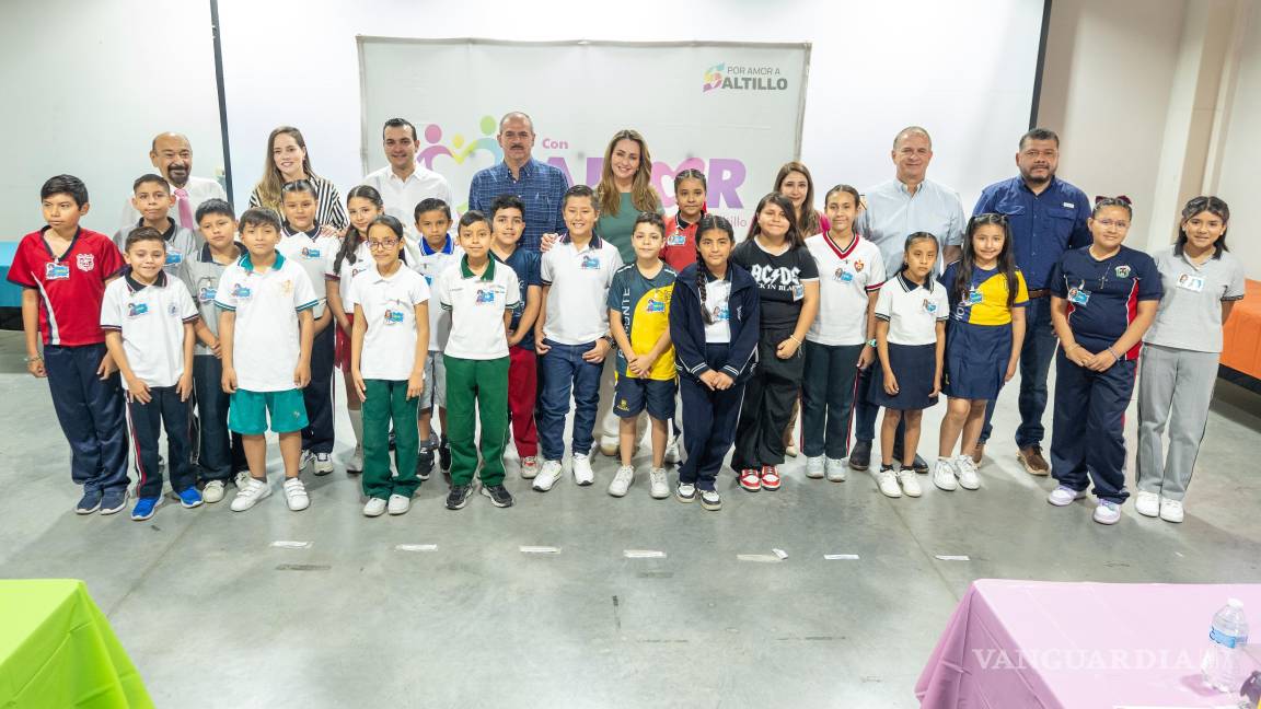 Niñas y niños listos para participar en el Cabildo Infantil 2025 en Saltillo