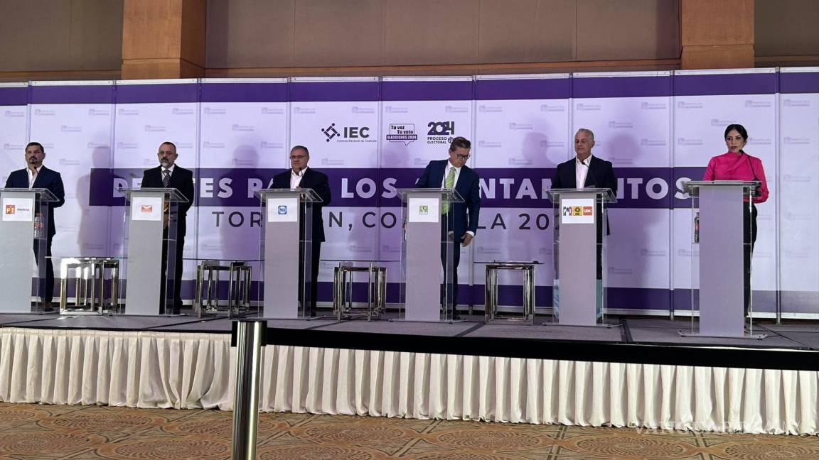 POLITICÓN: Tan aburrido estuvo el debate en Torreón que Román Alberto Cepeda ni se despeinó