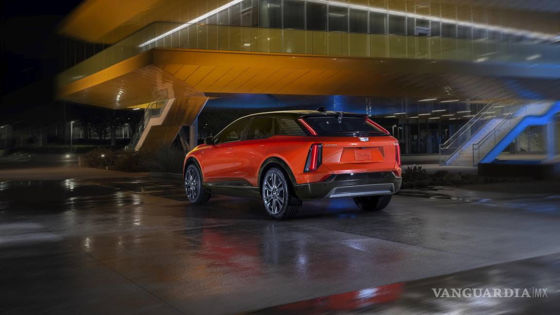 $!La Cadillac OPTIQ 2025, con detalles de lujo y tecnología avanzada, destacando su diseño moderno y funcionalidad.