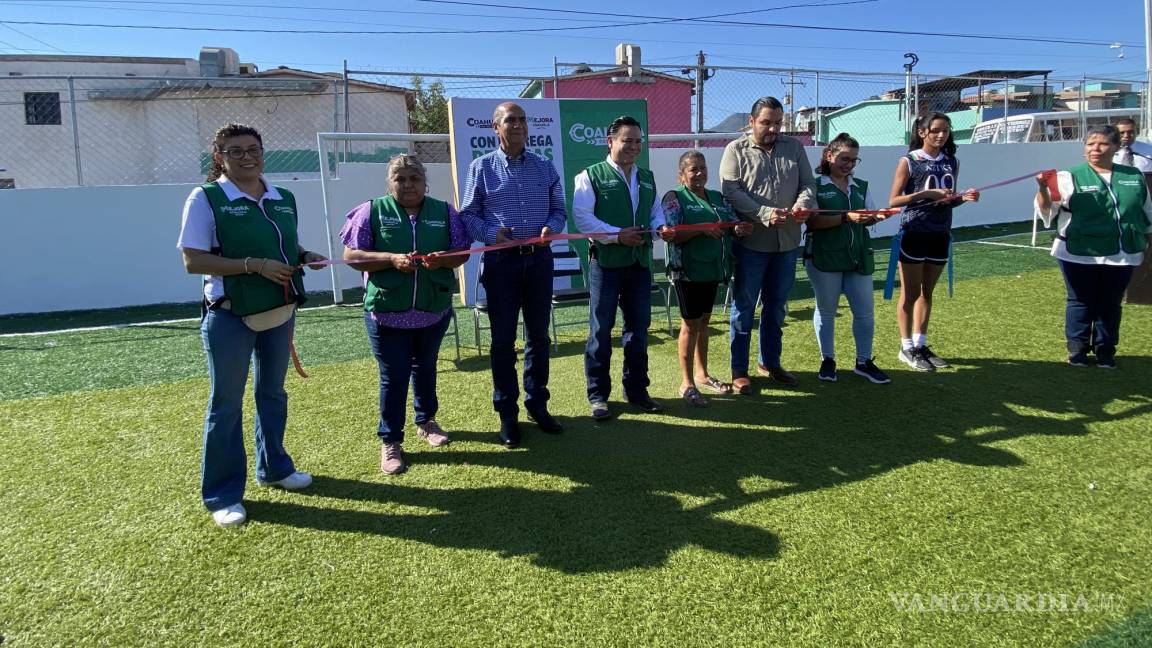 ¡Todos a ejercitarse en Monclova! Entregan plaza y cancha deportiva en Praderas Tercer Sector