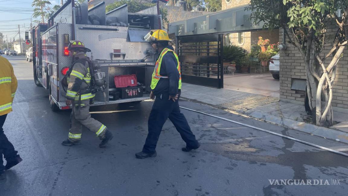 Acumulación de gas provoca flamazo en casa de Saltillo; familia intentaba encender calentador