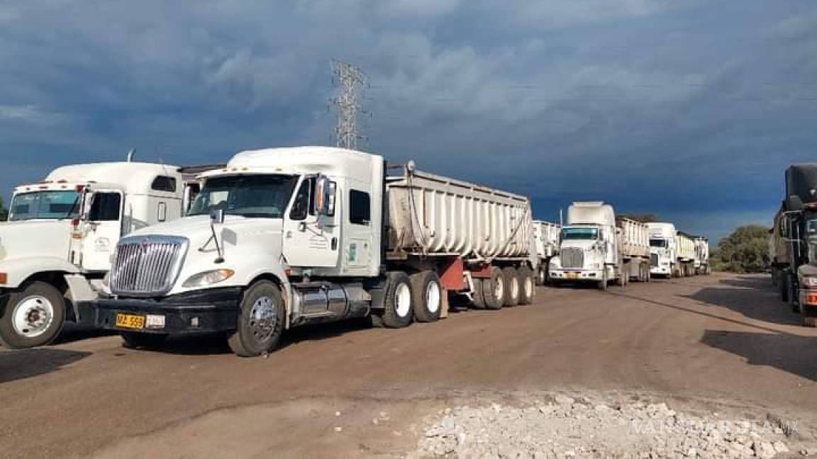 Coahuila: se manifiestan transportistas para que CFE reanude compra de carbón en Nava