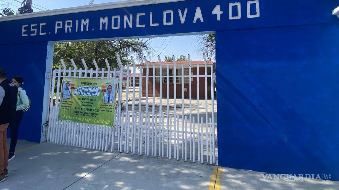 Reportan casos de golpes de calor en primaria de Monclova, dejarán de llevar niños a clases