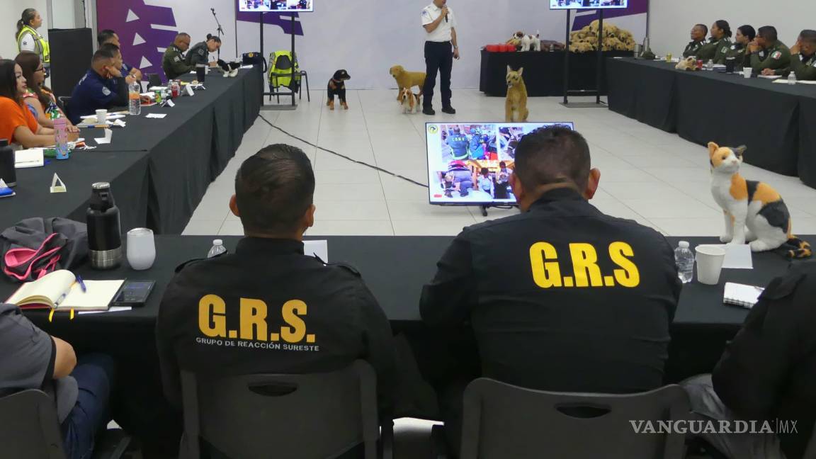 Capacitan a policías y rescatistas de Saltillo en atención de emergencias a animales de compañía