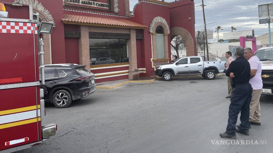 Campana extractora con acumulación de grasa origina incendio en un restaurante de Saltillo