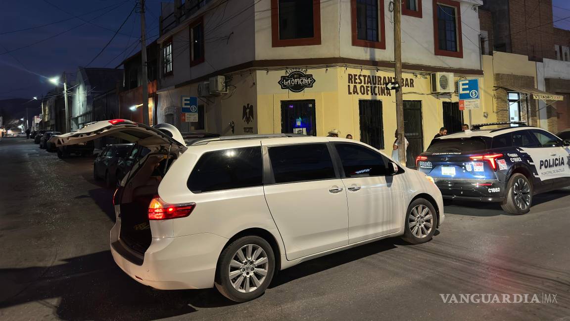 Fallece ‘echando copa’ en La Oficina, bar de Saltillo