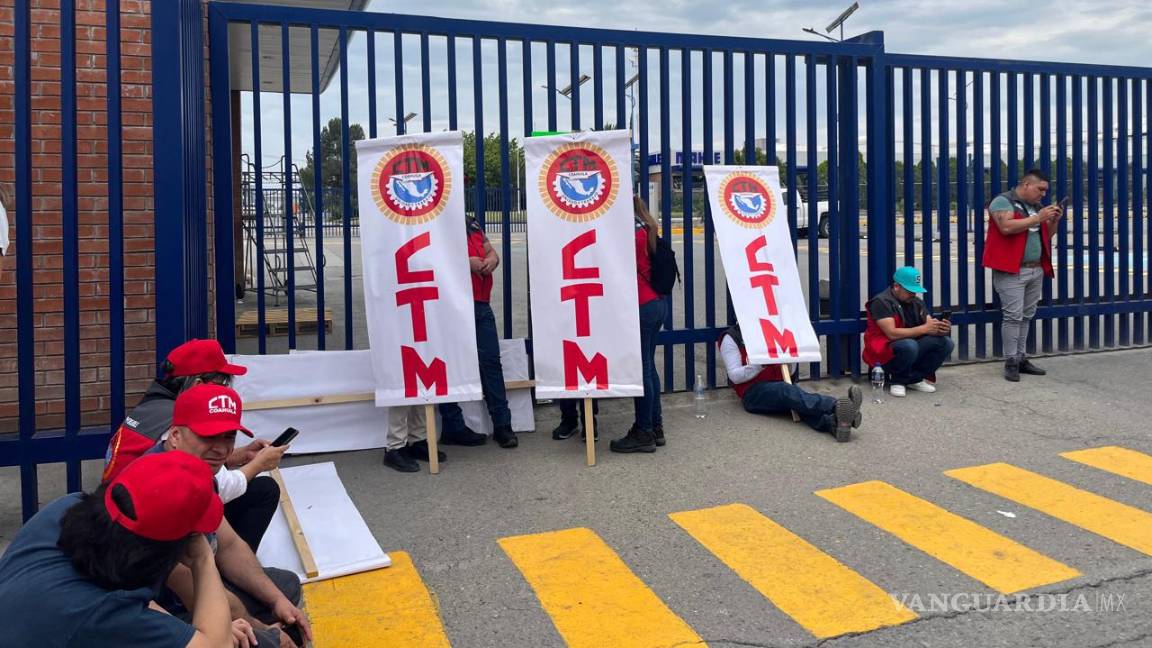 $!La contienda entre sindicatos por el Contrato Colectivo generó tensión y denuncias de hostigamiento.