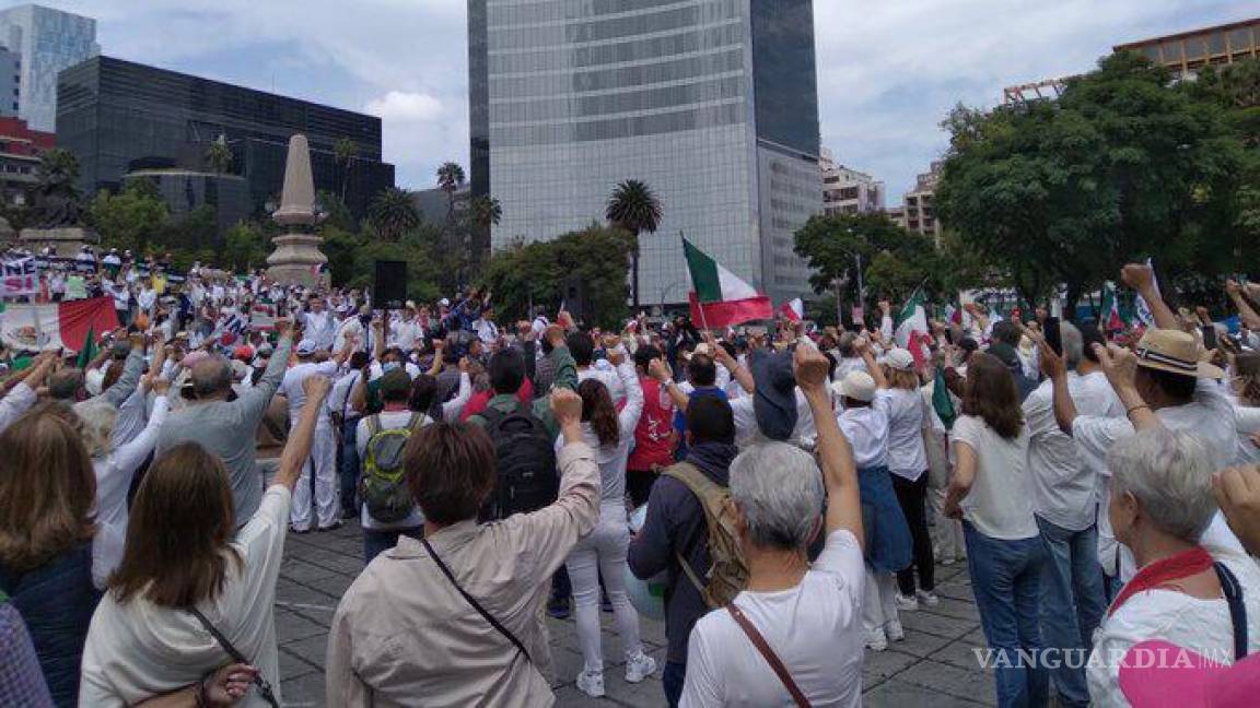 $!Marchan en la CDMX y otros estados contra la militarización