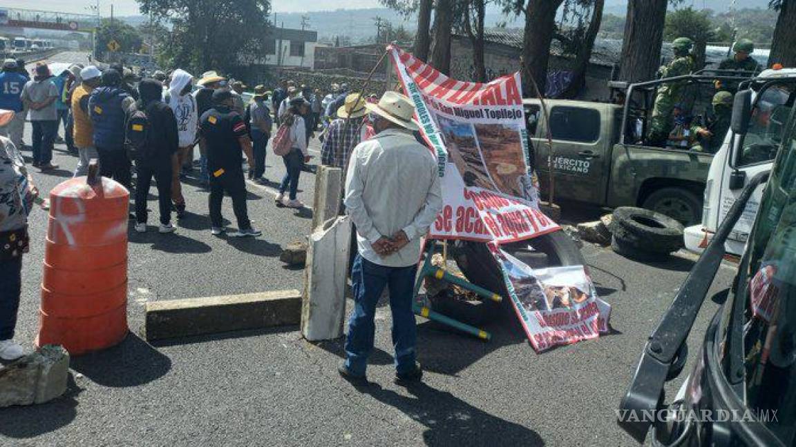 Carretera México-Cuernavaca cerrada por protesta contra tala ilegal