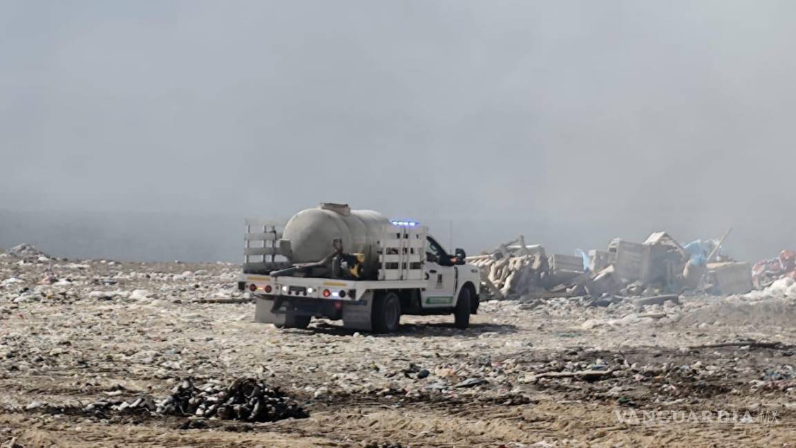 Sofocan por completo el incendio en el relleno sanitario de Ciudad Frontera