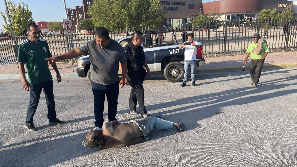 Discriminan a indigente en el Hospital General de Saltillo; le niegan atención médica