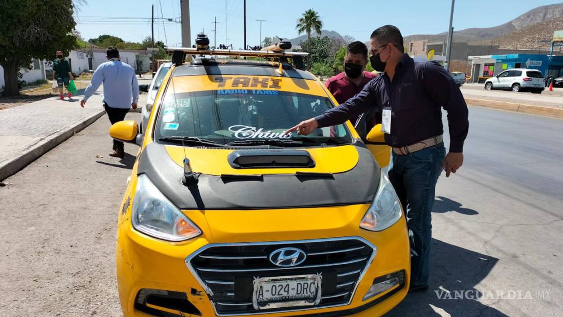 Revisan que unidades de taxi en Torreón mantengan condiciones de seguridad