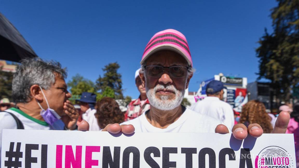 Así reaccionaron medios nacionales a la protesta en defensa del INE