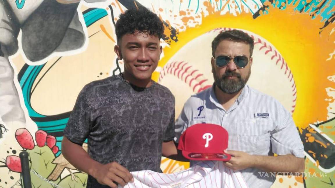$!Gerardo López, lanzador de 18 años, ahora jugará para los Phillies de Filadelfia.