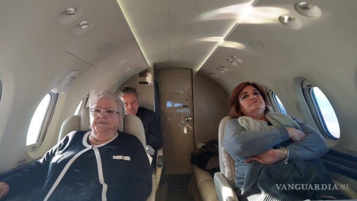 Andrea Chávez admite que su familia sí viajó en vuelo privado para su informe