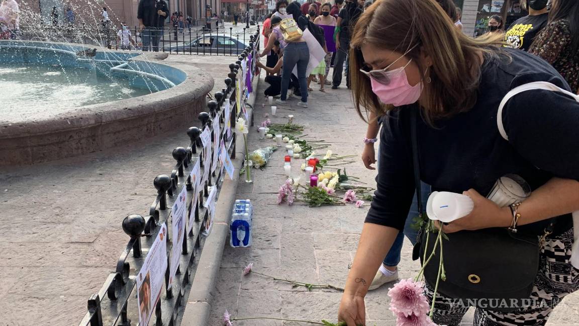 Tras hallazgo de Debanhi, mujeres de Saltillo se reúnen para vigilia