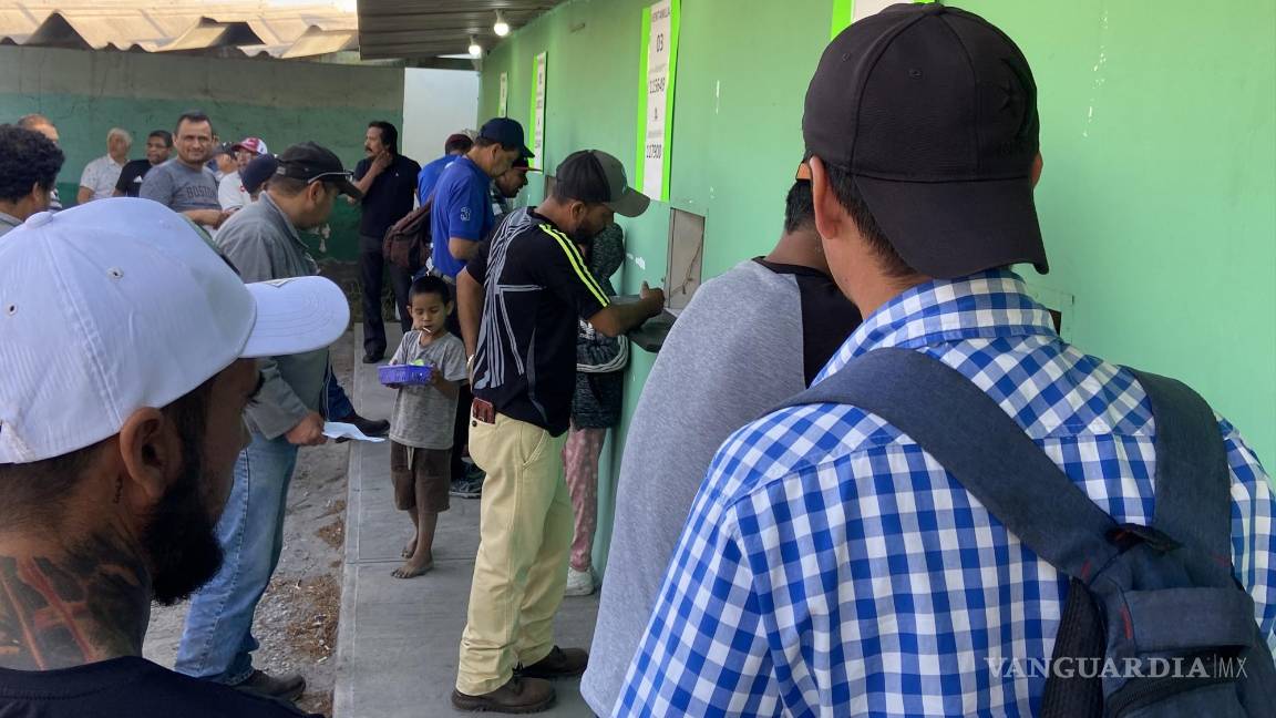 Respiran obreros de AHMSA Planta 1; sindicato empieza a pagar fondo pro huelga