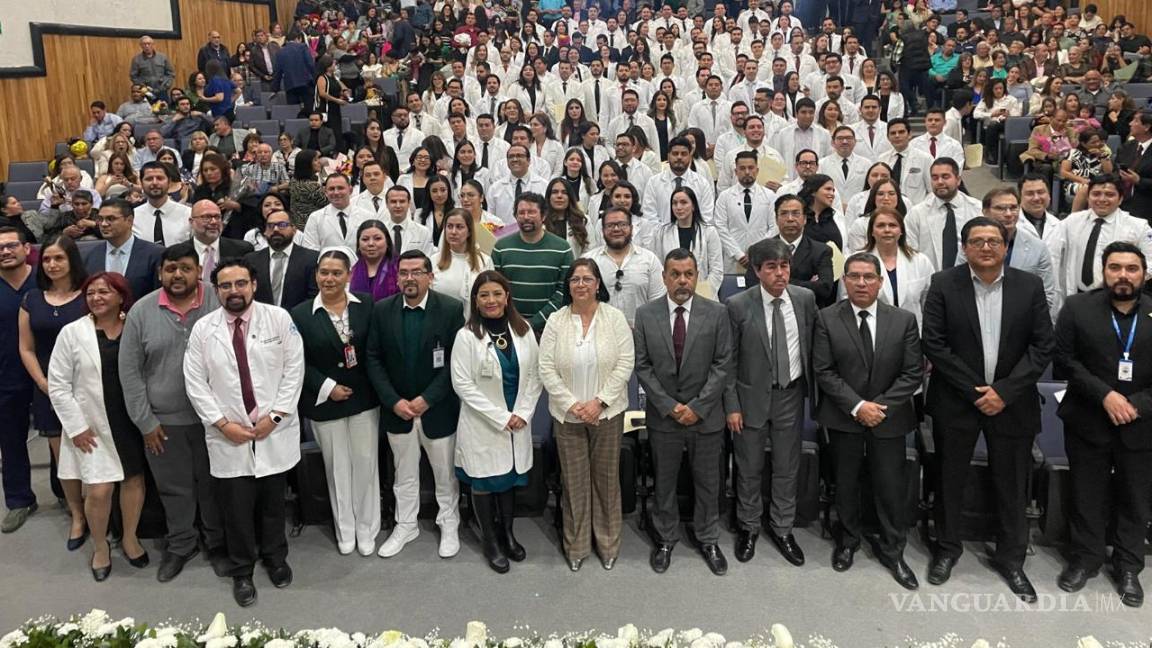 $!El IMSS Coahuila reafirmó su compromiso con la formación de médicos especialistas, contribuyendo al fortalecimiento del sistema de salud en el estado.