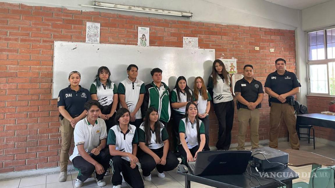 $!Durante las charlas en secundaria y preparatoria, se brindaron consejos para prevenir el acoso escolar, reforzando la cultura de denuncia y la empatía entre compañeros.