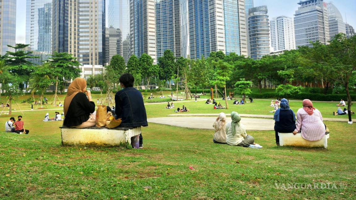 $!Momento apacible en un parque de Yakarta, Indonesia.