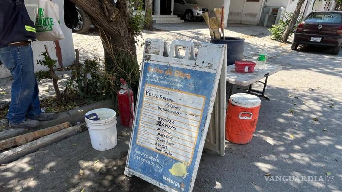 $!Un letrero informa que los trabajos actuales son en beneficio de la empresa Naturgy.