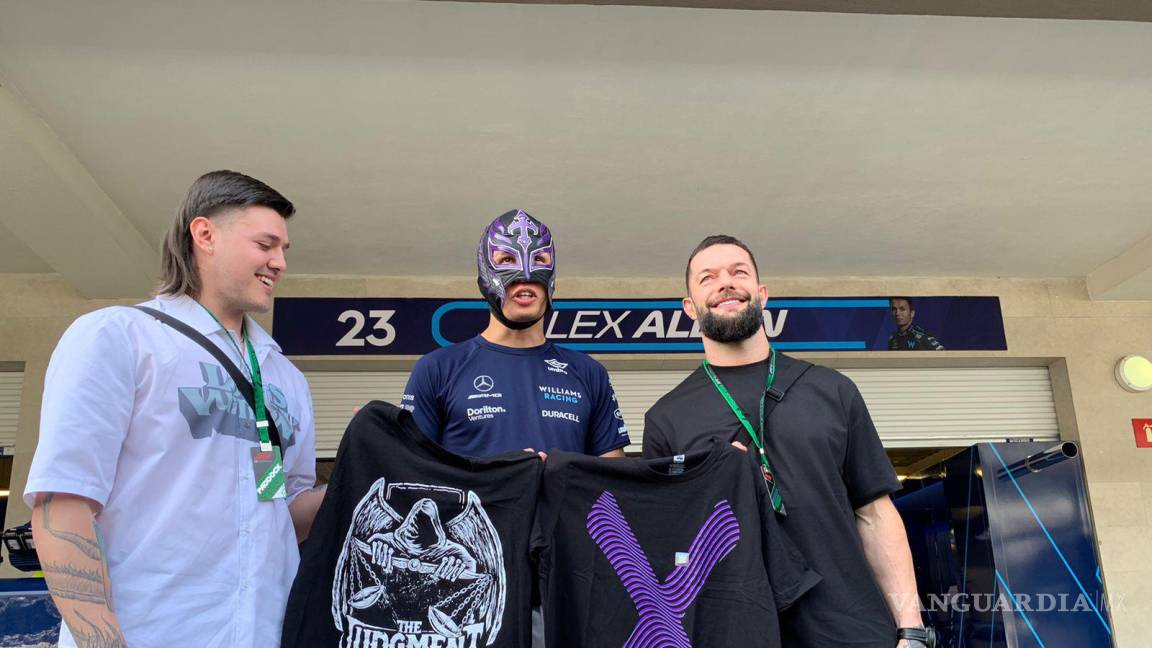 Dominik Mysterio y Finn Bálor llegan a México para conocer a Alex Albon y Nicholas Latifi