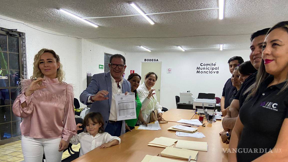 ‘Por Monclova las veces que sea necesario’: se registra César Flores como candidato a la alcaldía por el Partido Verde