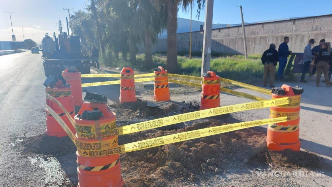 Suspenden trabajos de empresa gasera en Torreón y detienen a trabajadores por romper el pavimento