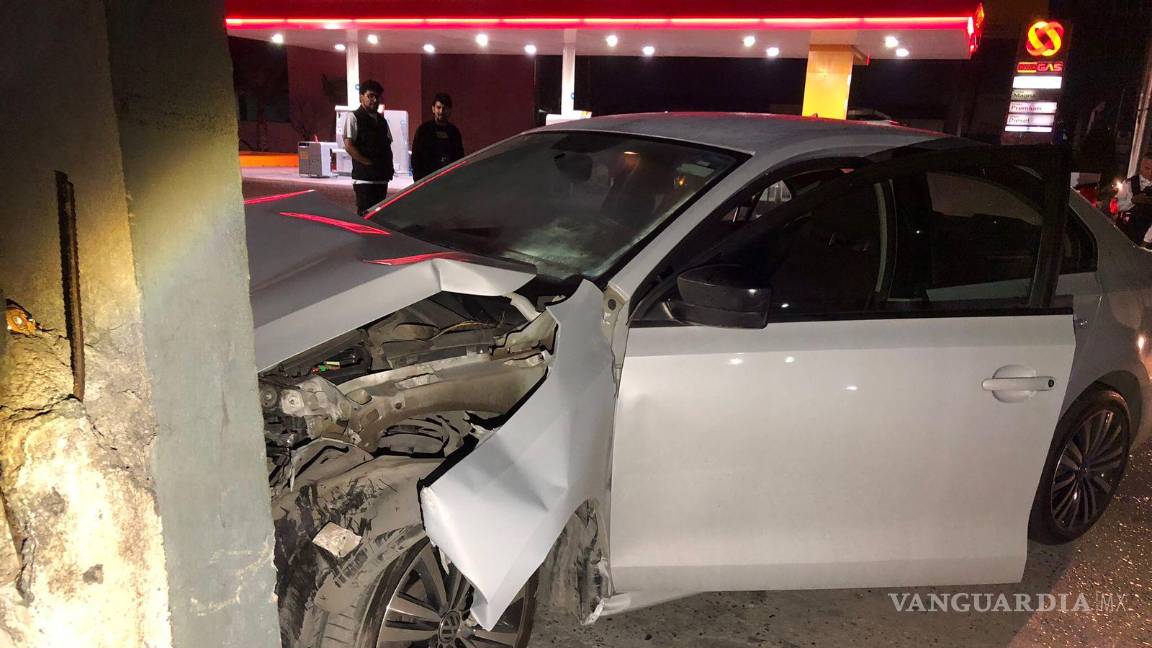 $!Sorpresivamente, el hombre resultó sin lesiones tras el impacto.