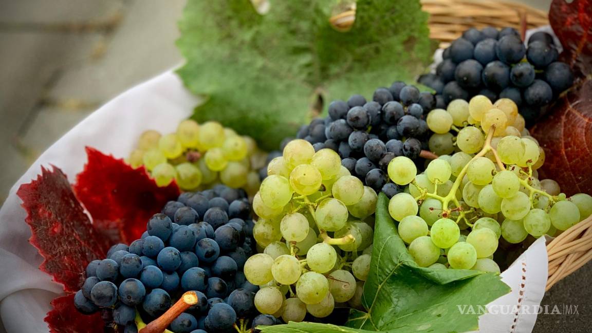 $!¿Por qué se comen 12 uvas durante la cena de Año Nuevo? Este es el origen de la tradición
