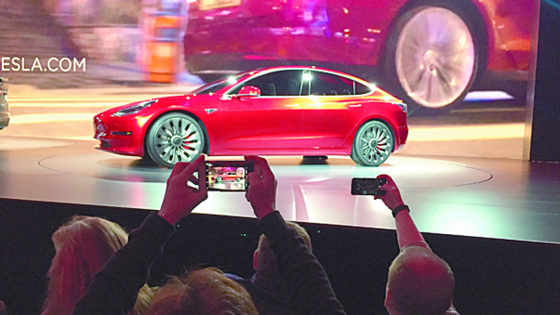 Tesla vende 253 mil autos Model 3 en las primeras 36 horas de su lanzamiento