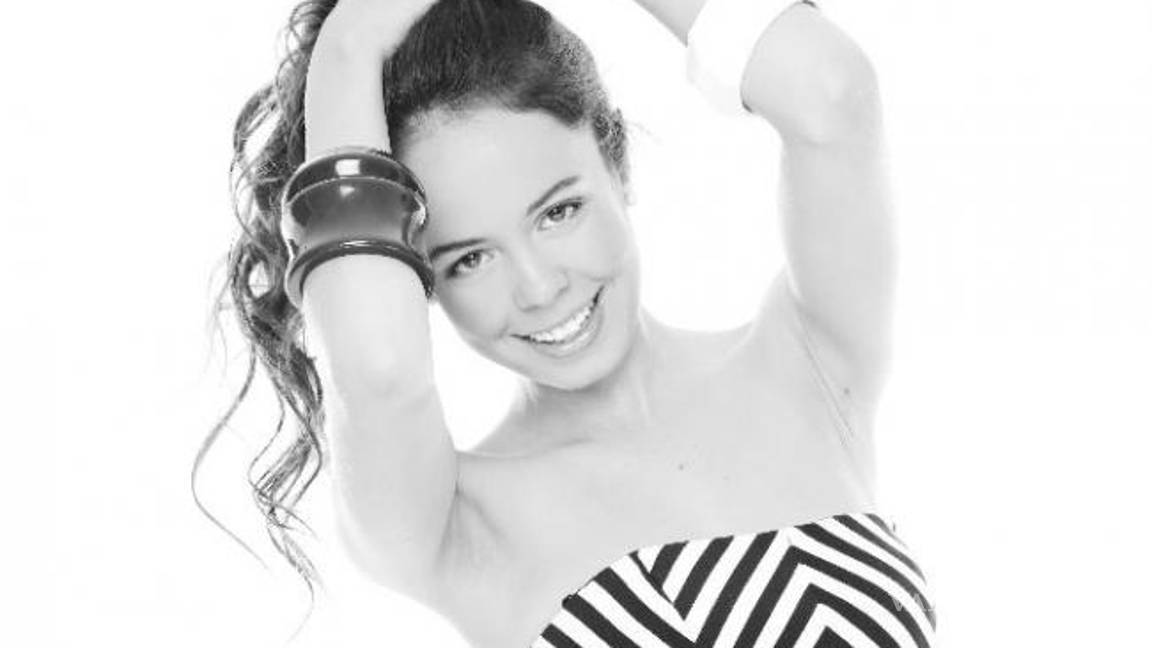 $!A sus 63, Juan Osorio sale con joven actriz ¡de 26 años!