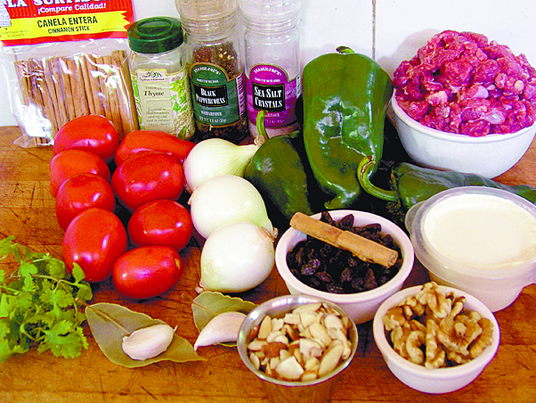 $!Chiles en nogada: Leyenda y tradición mexicana