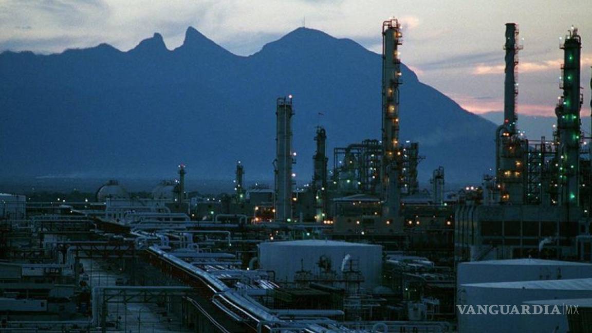 Gobierno de Nuevo León clausura refinería de Cadereyta, personal de PEMEX ‘se negó a colaborar’