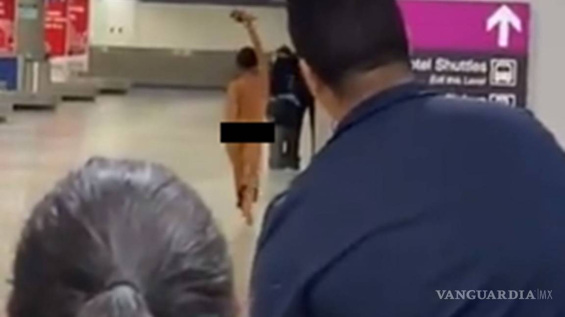 Mujer se hace viral luego de quitarse la ropa en aeropuerto de Miami (video)