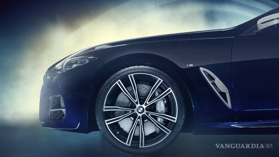 $!BMW lleva los acabados e interiores a otro nivel, con meteoritos