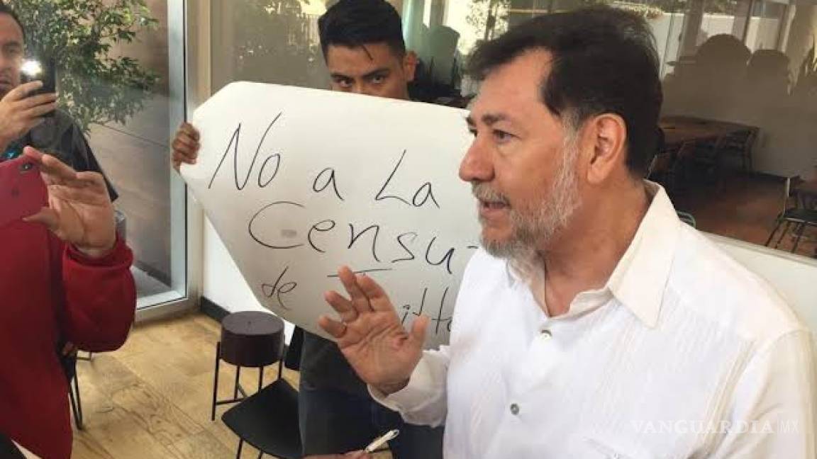 Fernández Noroña cuestiona que Peña Nieto no cumplió compromisos firmados ante notario público