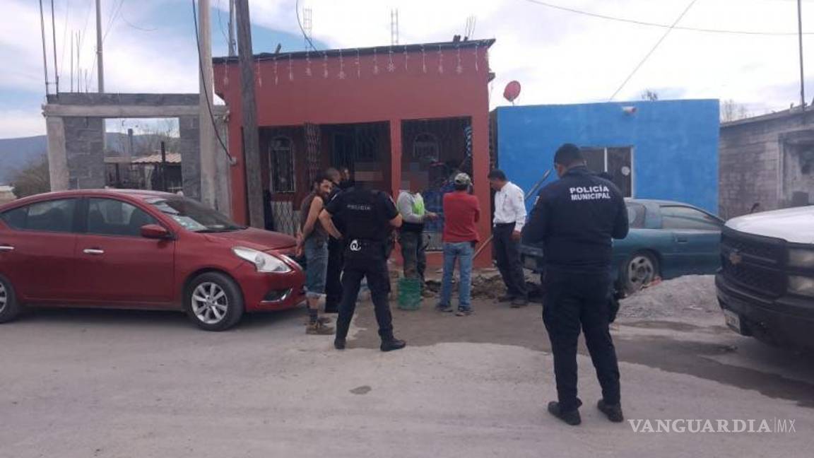 Detenidos en flagrancia por intentar conectarse clandestinamente a la red del agua del Simas de Monclova