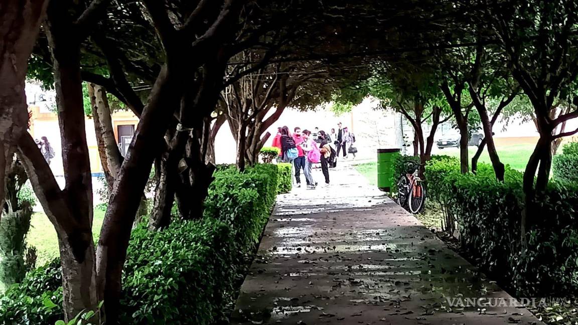 Amenaza de tiroteo en la UAAAN de Torreón causa temor entre alumnos y fuerte movilización policíaca